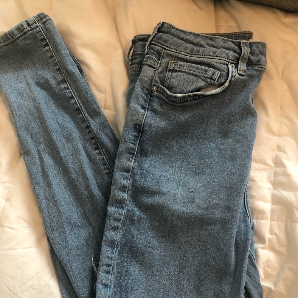 Highwaisted Lightwash Skinny Jeans